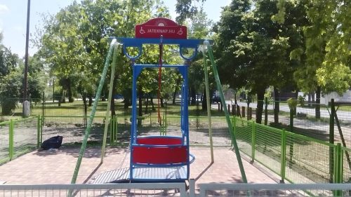Leagan pentru Persoane cu Dizabilitati pentru loc de joaca de uz public