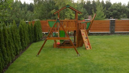 Jungle Gym loc de joaca Pirati cu turn Chalet cu modul Vapor si leagan 
