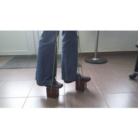 Joc de echilibru cu sfoara