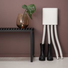 Uscător de încălțăminte: Cel mai bun prieten al tău în zilele cu zăpadă – Descoperă Adax ST3!